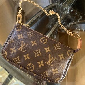 Rare Louis Vuitton Bucket Pouch GM
